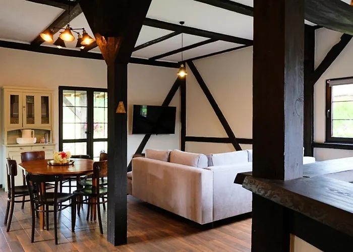 At Magnificent 100 Year Old Barn Villa Ruciane-Nida